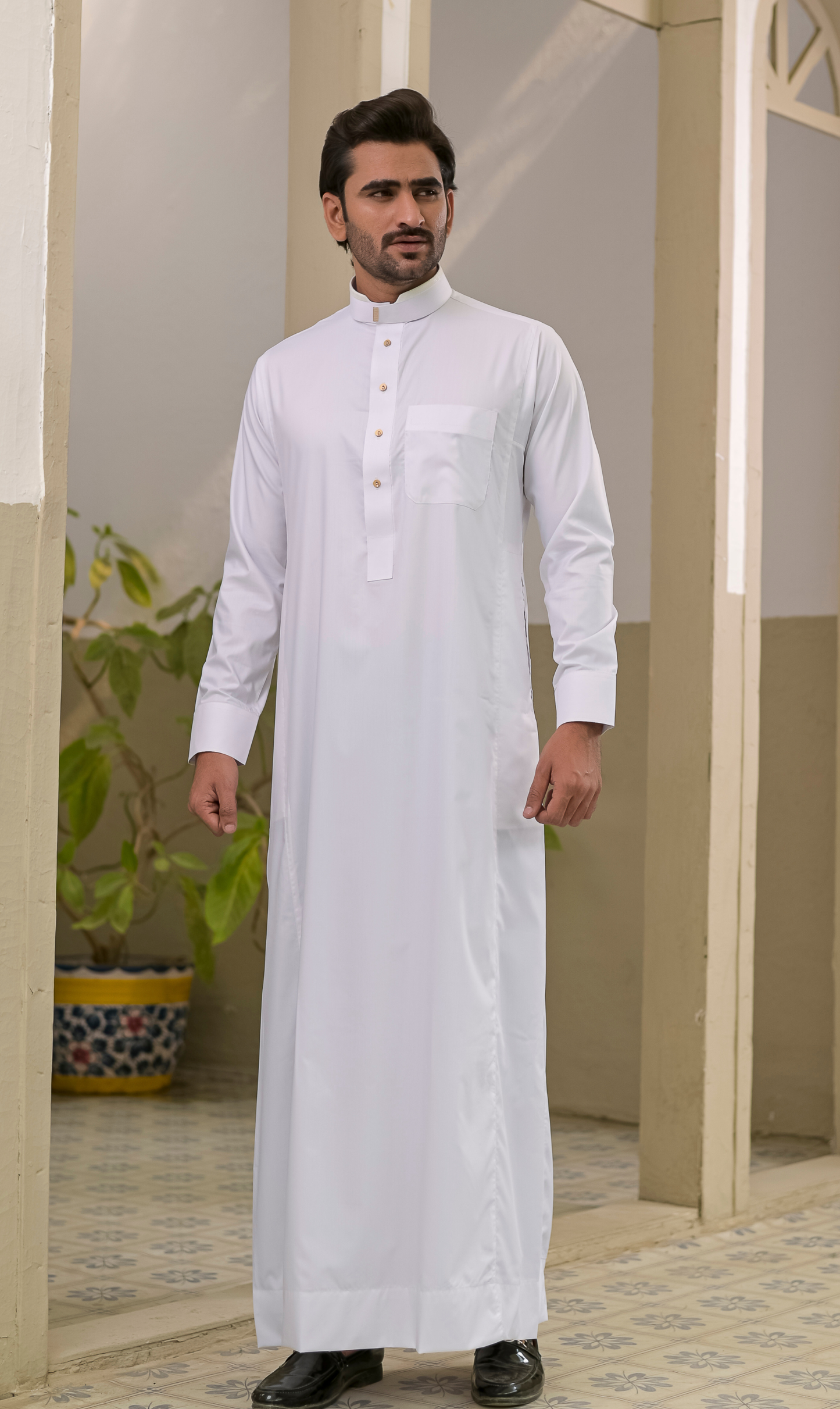 Designer Classic Saudi Thobe